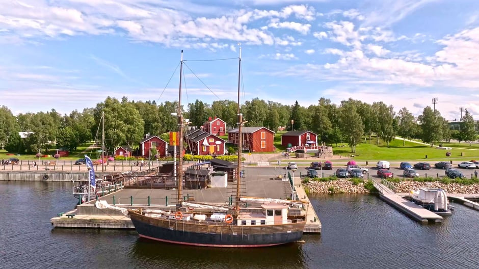 Kesäinen Kemi, Rantabulevardi, Sisäsatama, kuva: Kuvavuorinen