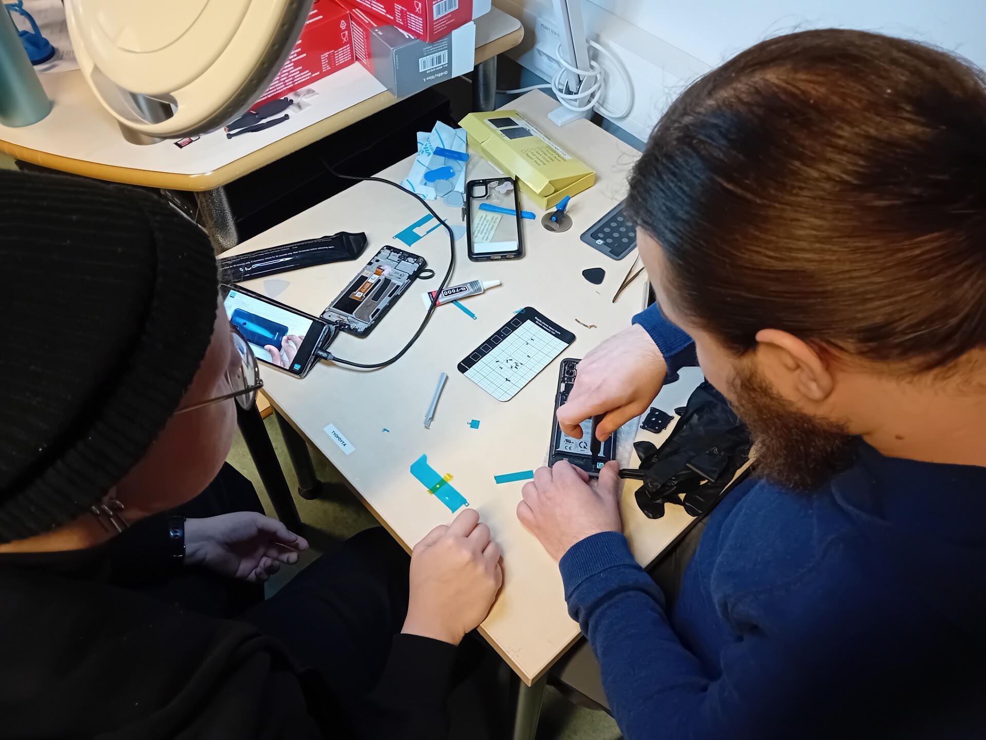 Kännykän korjausta Lappia