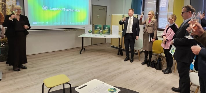 Ulkoministeri Elina Valtonen avasi Lapland StartUp Hubin