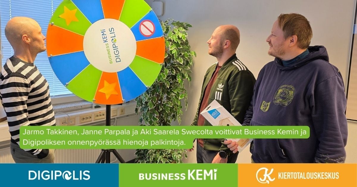 Jarmo Takkinen, Janne Parpala ja Aki Saarela Swecolta voittivat Business Kemin ja Digipoliksen onnenpyörässä hienoja palkintoja. Kuva Soile Suvanto Kemin Digipolis oy