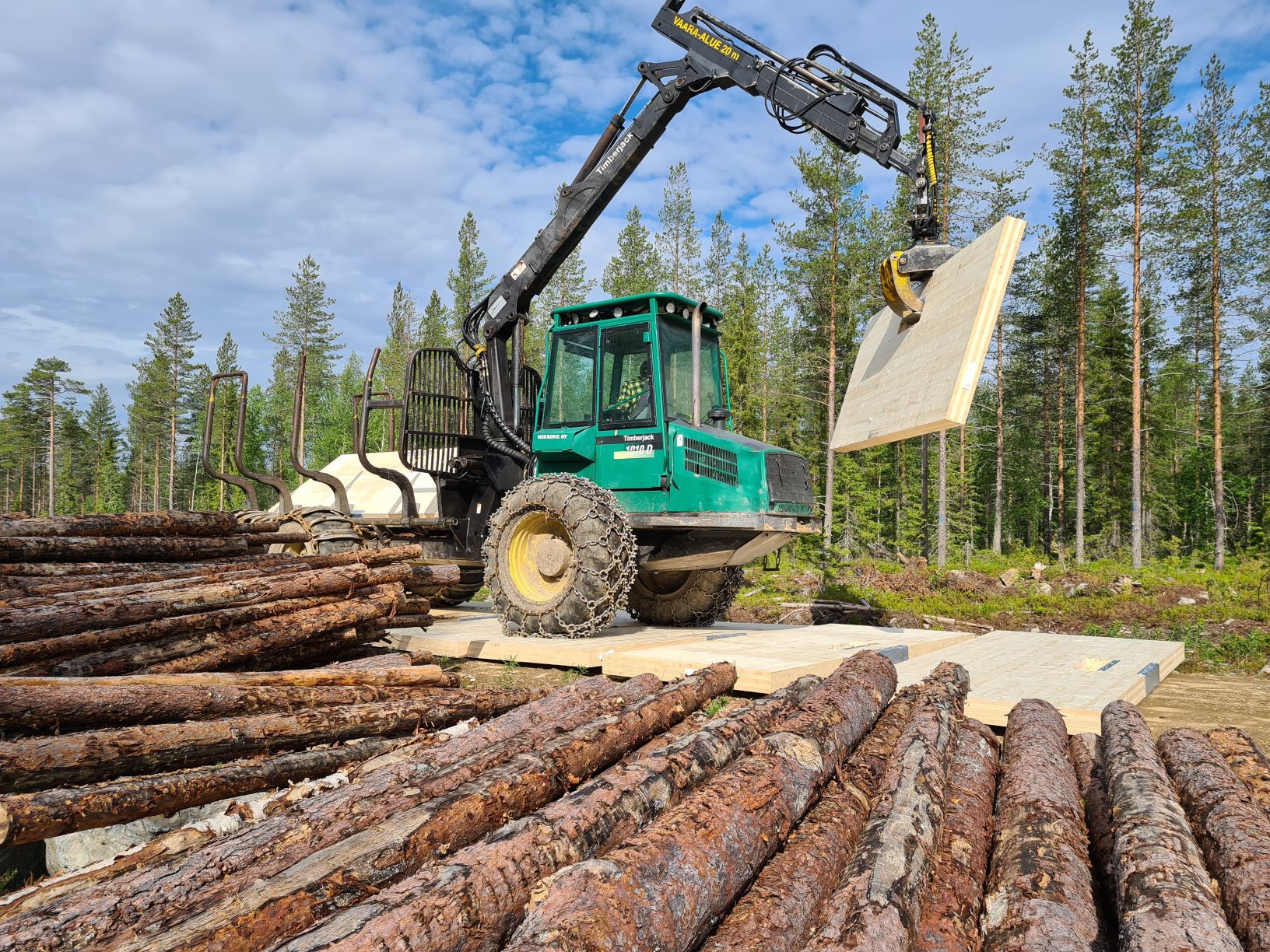 CLT-levyjen testausta Hirvaalla Rovaniemellä kesäkuussa 2021. 